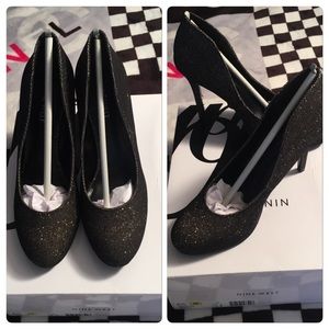 Slightly sparkle Nine West high heels